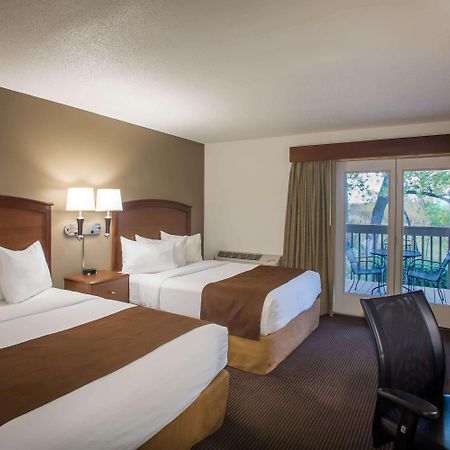 Americinn By Wyndham Baudette Bagian luar foto