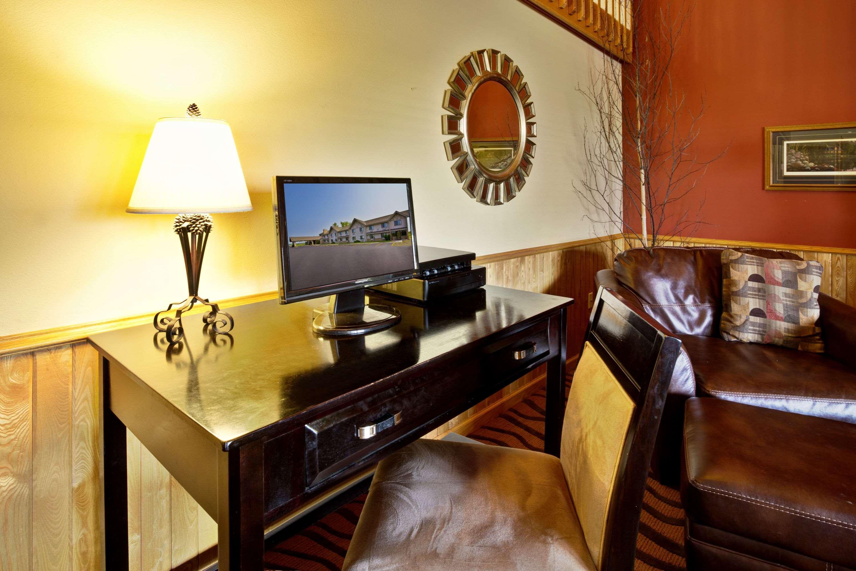 Americinn By Wyndham Baudette Bagian luar foto