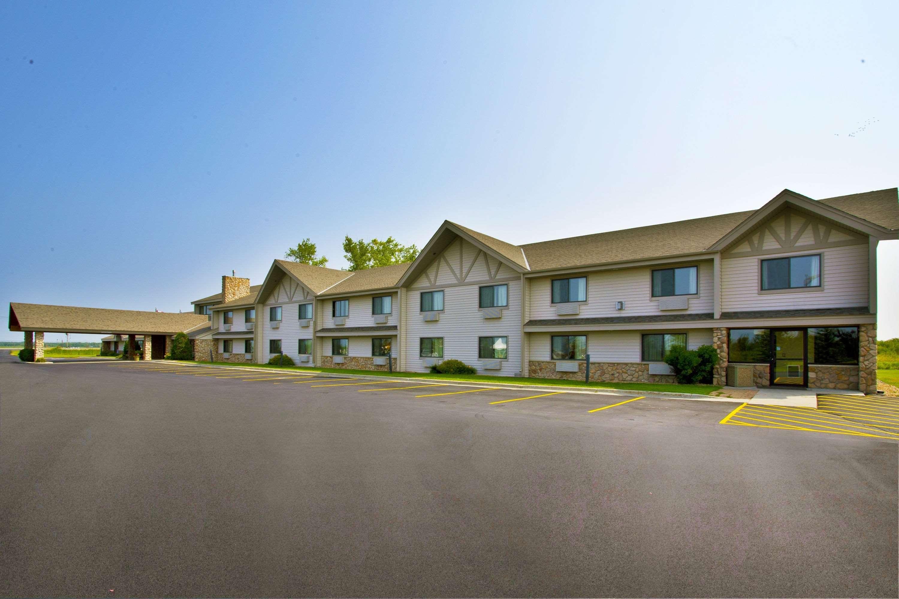 Americinn By Wyndham Baudette Bagian luar foto