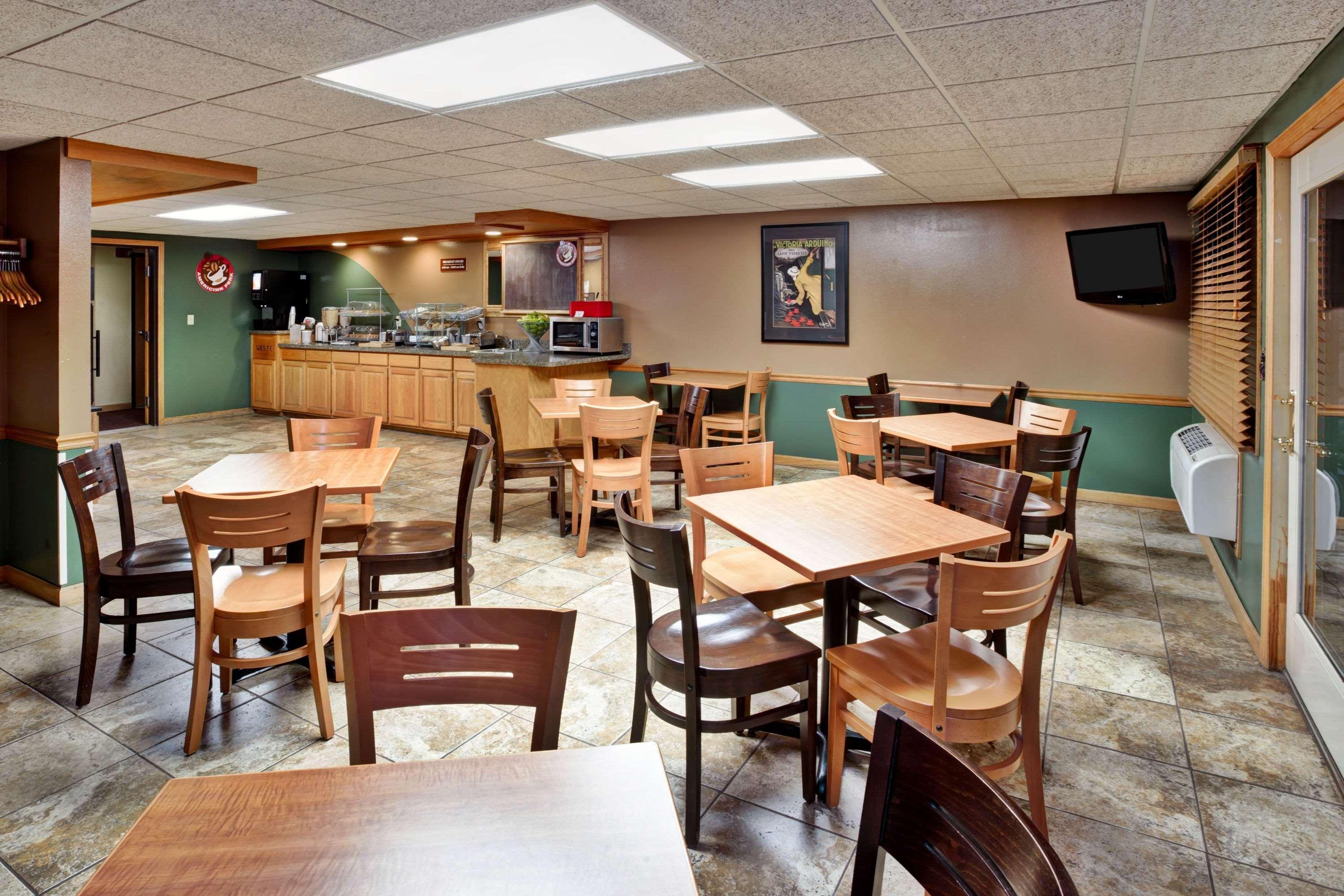 Americinn By Wyndham Baudette Bagian luar foto