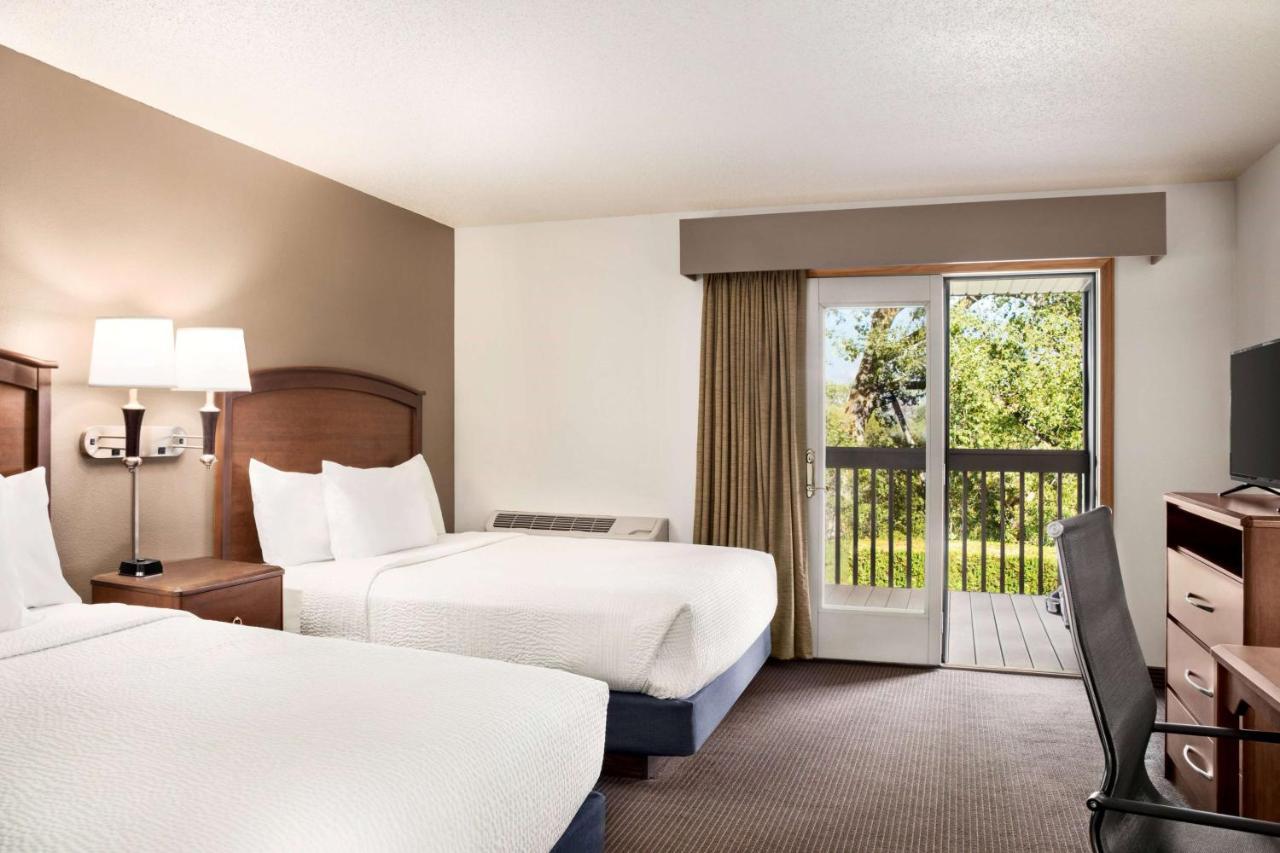 Americinn By Wyndham Baudette Bagian luar foto