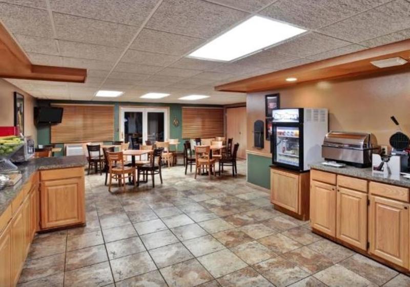 Americinn By Wyndham Baudette Bagian luar foto